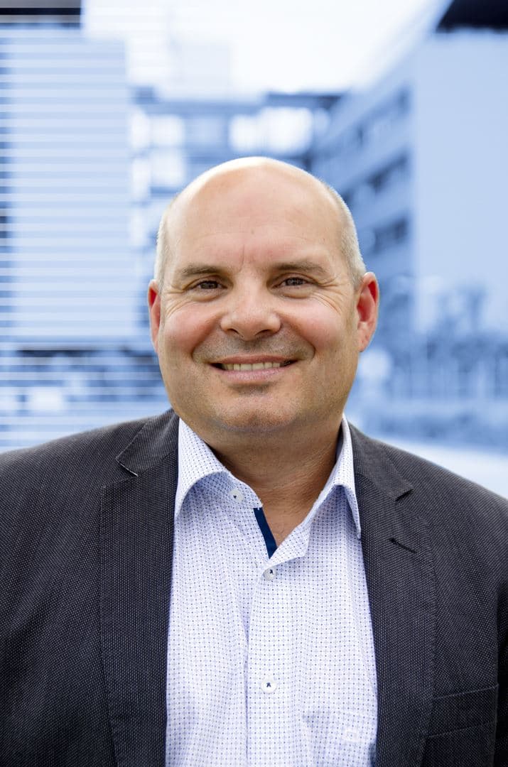 Schmitz Holger